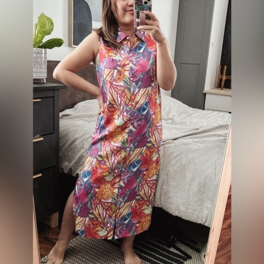 Ralph Lauren Buttoned Front Floral Collared Midi Dress. Size L